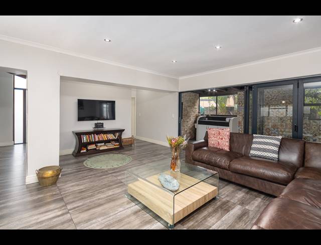 4 BEDROOM HOUSE TO LET IN MILNERTON RIDGE